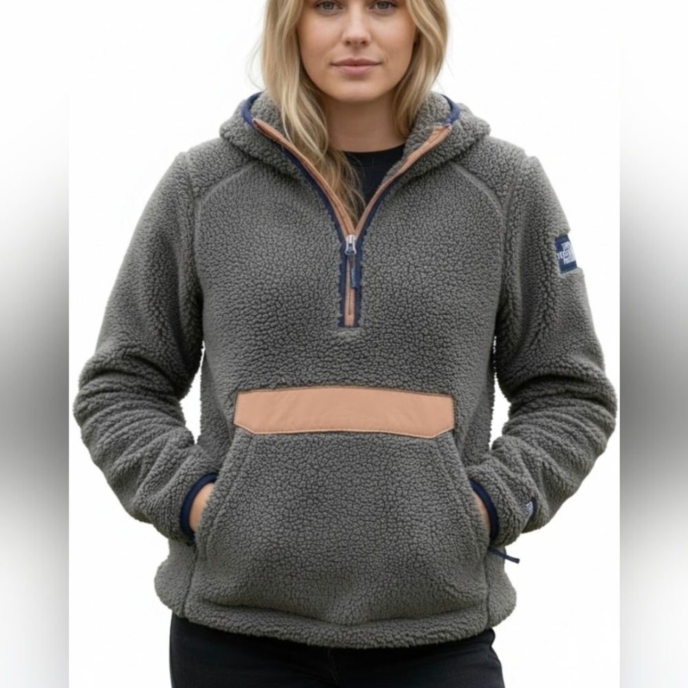 The North Face Women's Olive Teddy Jacket. Size XS